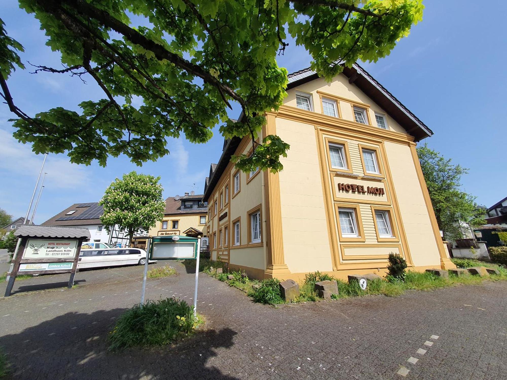 Hotel Landhaus Koeln Lindlar Exterior photo